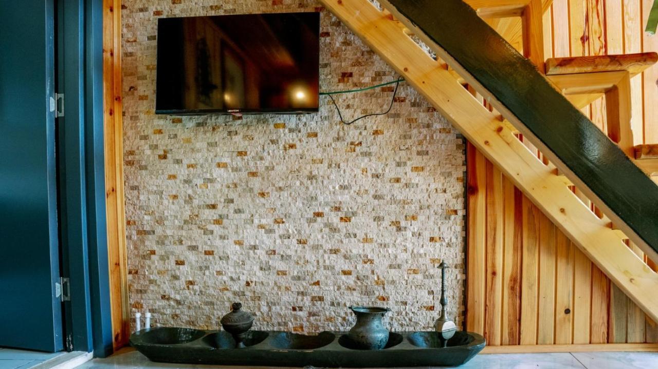 Serender Bungalov Bed and Breakfast Foça Esterno foto